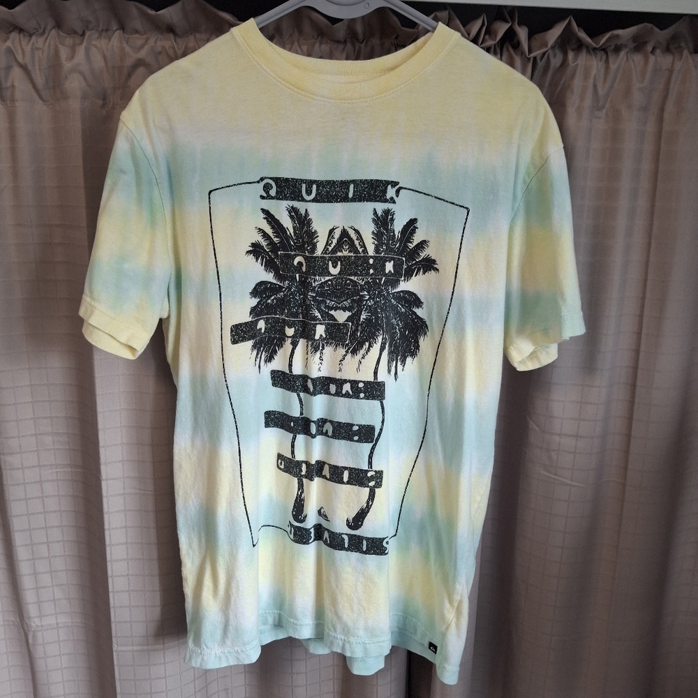 Quiksilver Modern Fit Short Sleeve Graphic Tee Yellow Tie Dye Logo Size Medium - Picture 1 of 7